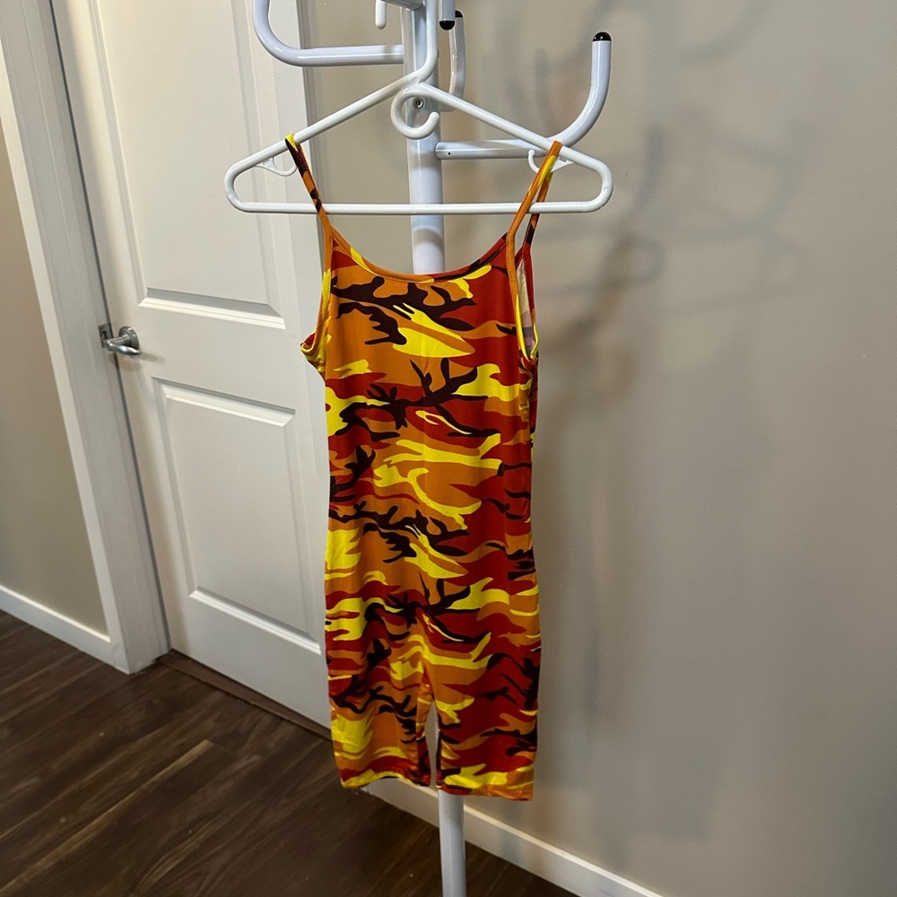 Two beautiful rompers from fashion-nova. Size is medium